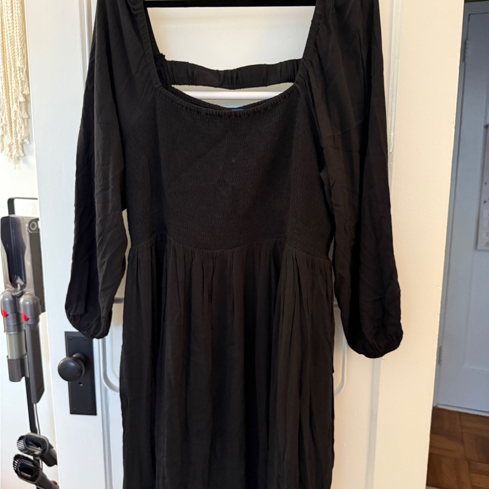 Old Navy Black Long Sleeve Dress